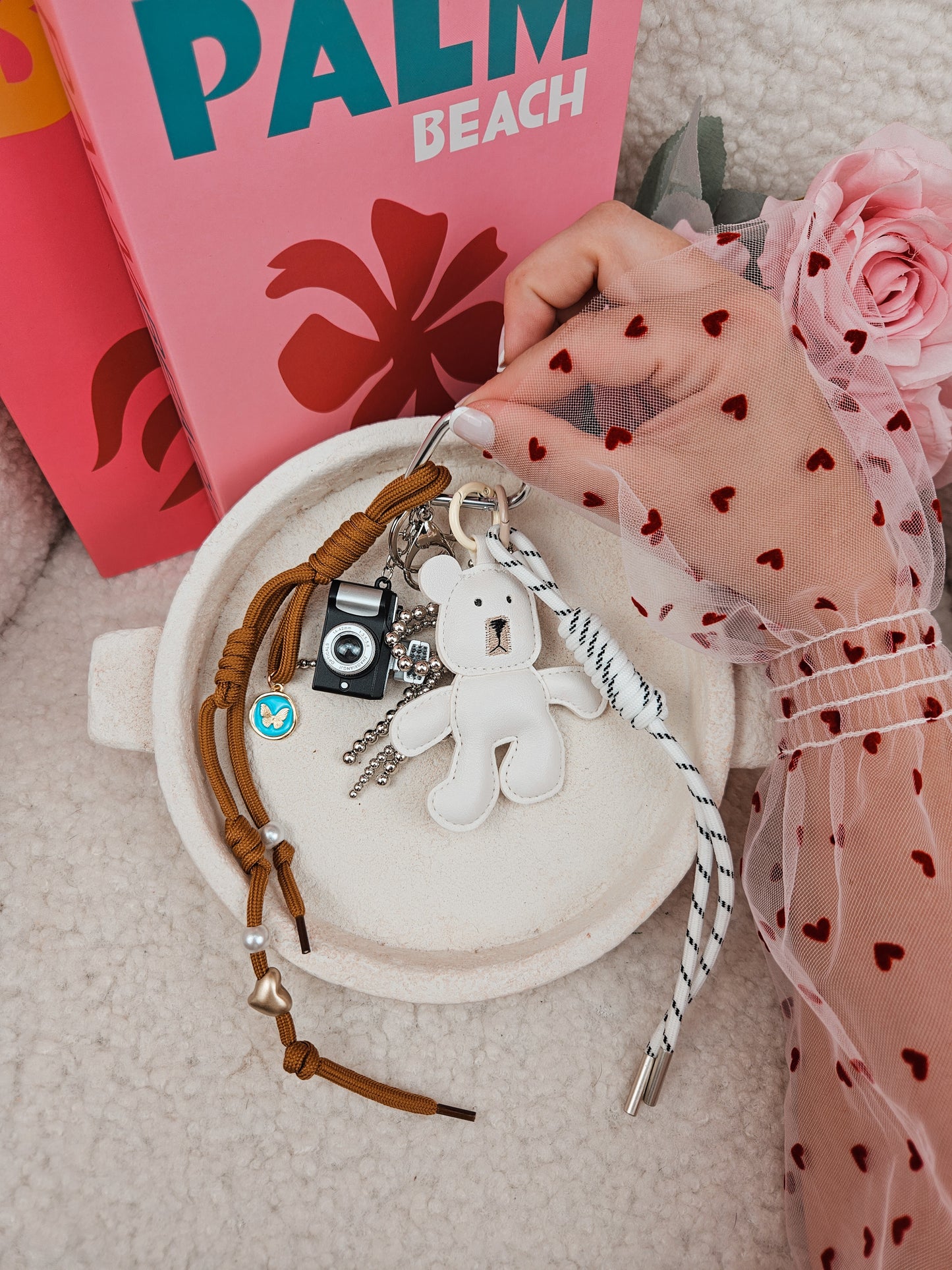 GRIGRI BEAR white