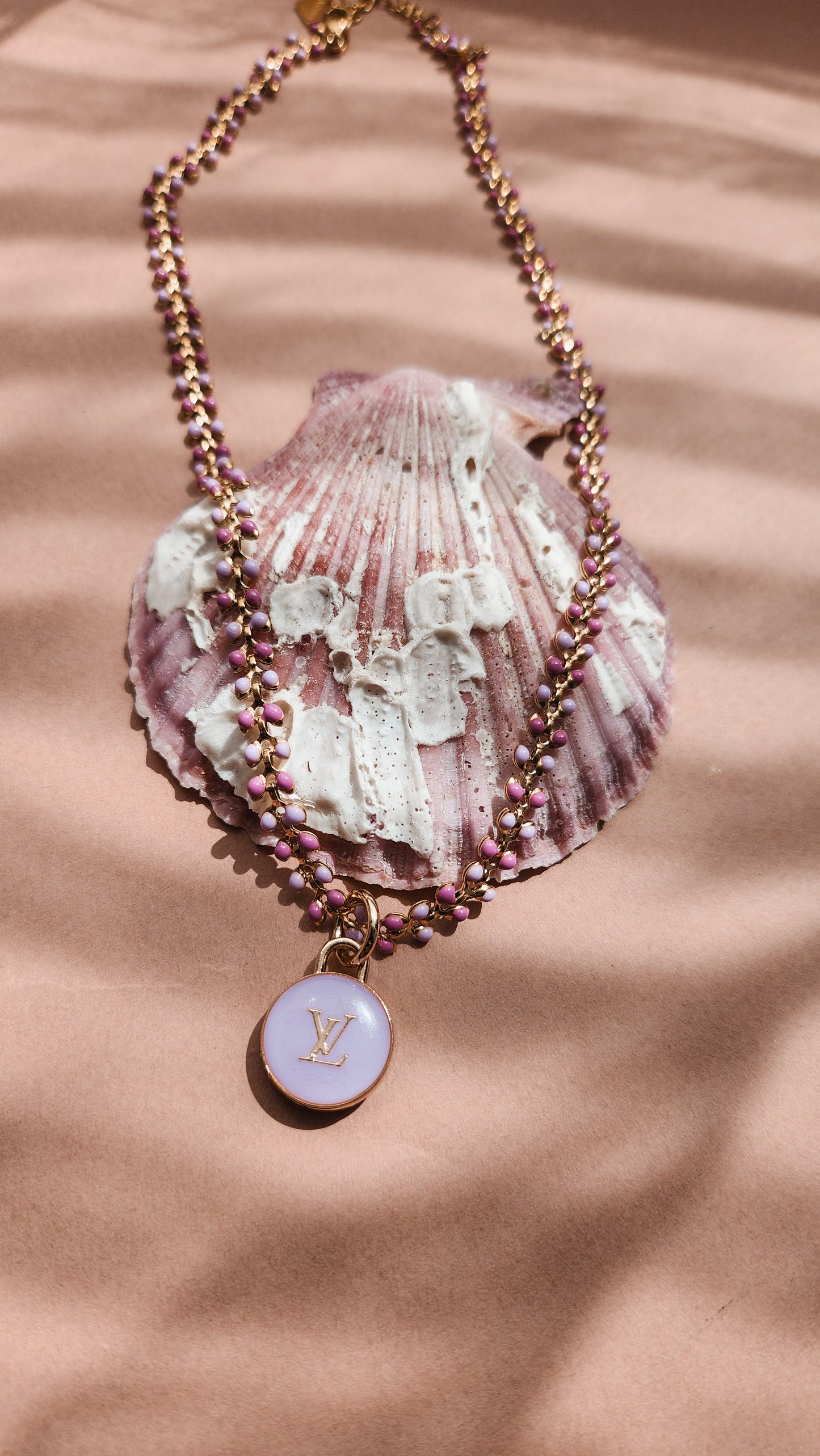 Collier LV Violet
